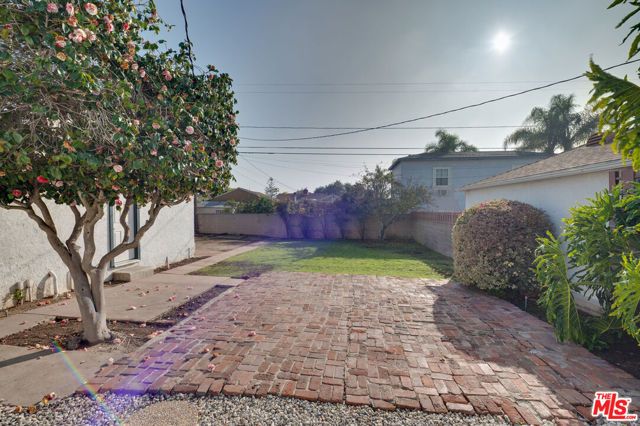 6408 W 82nd Street, Los Angeles, CA 90045