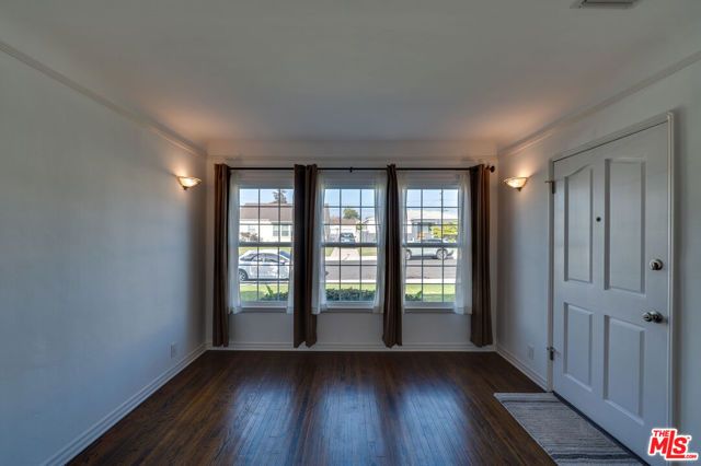 6408 W 82nd Street, Los Angeles, CA 90045