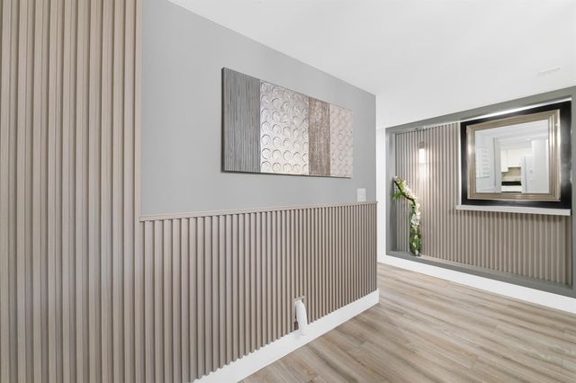 491 Racquet Club Road Unit 106, Weston, FL 33326
