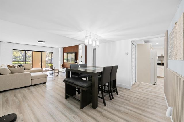 491 Racquet Club Road Unit 106, Weston, FL 33326