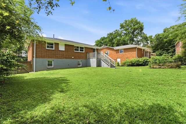 2705 Lincoln Court NW, Atlanta, GA 30318