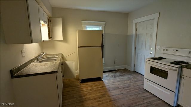 1447 Shriver Avenue NE, Canton, OH 44705