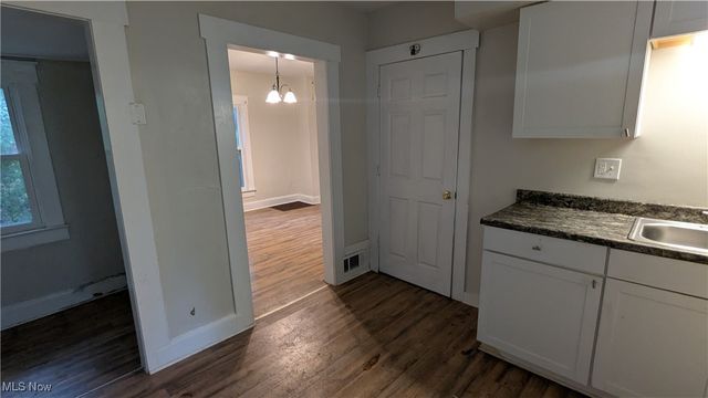 1447 Shriver Avenue NE, Canton, OH 44705