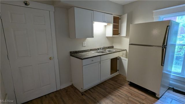 1447 Shriver Avenue NE, Canton, OH 44705