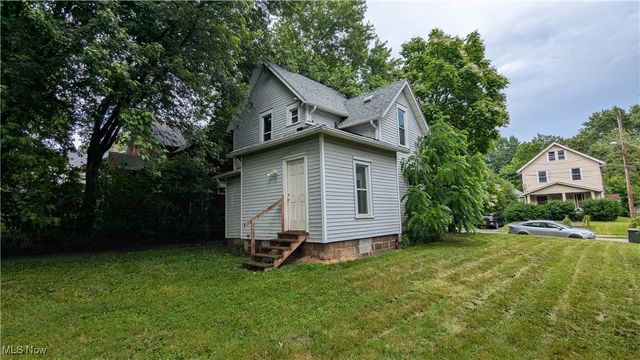 1447 Shriver Avenue NE, Canton, OH 44705