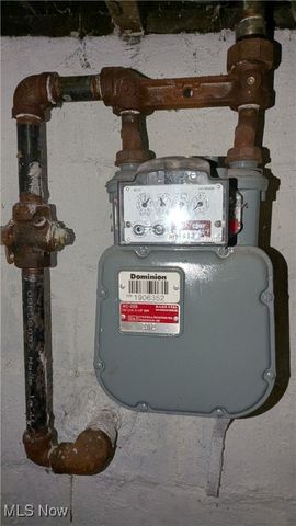 1447 Shriver Avenue NE, Canton, OH 44705