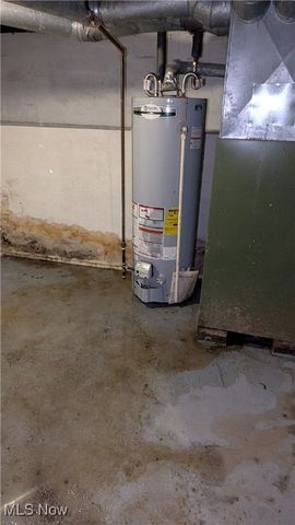 1447 Shriver Avenue NE, Canton, OH 44705