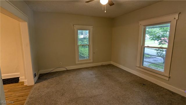 1447 Shriver Avenue NE, Canton, OH 44705