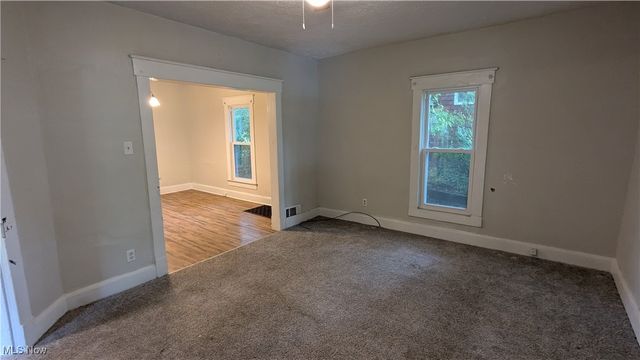 1447 Shriver Avenue NE, Canton, OH 44705