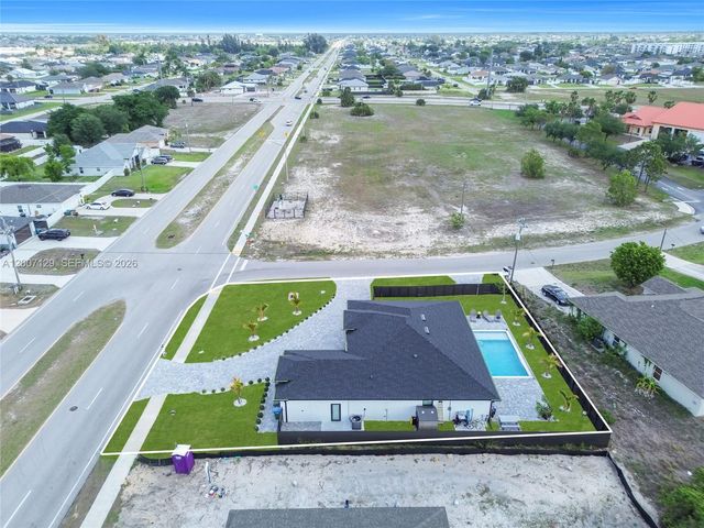 105 S NELSON RD, Cape Coral, FL 33991