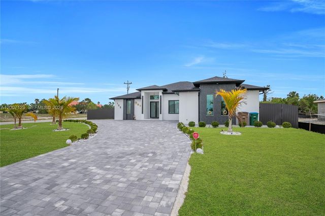 105 S NELSON RD, Cape Coral, FL 33991
