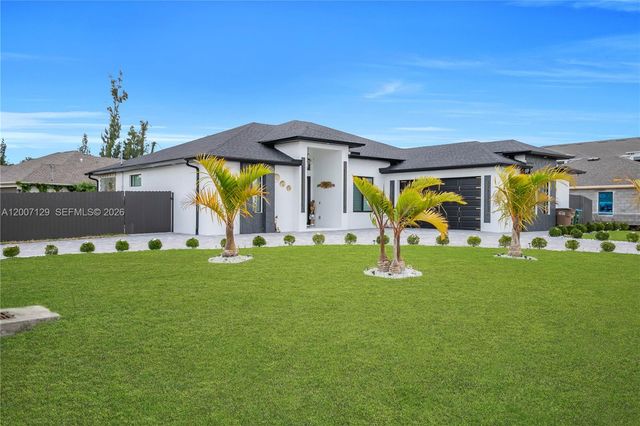 105 S NELSON RD, Cape Coral, FL 33991