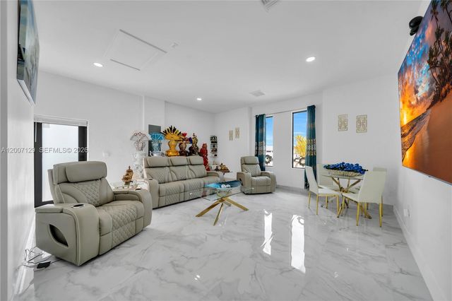 105 S NELSON RD, Cape Coral, FL 33991