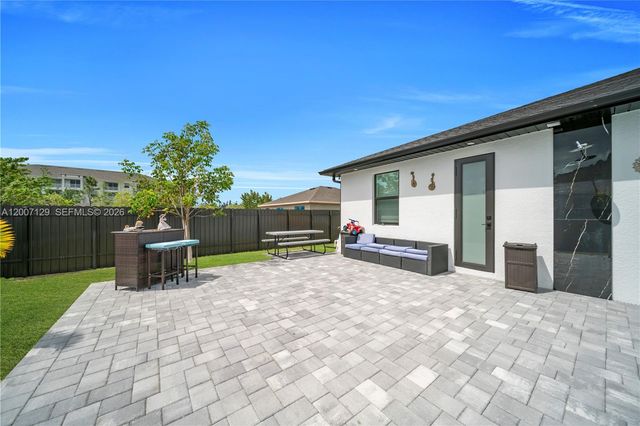 105 S NELSON RD, Cape Coral, FL 33991