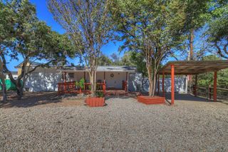 901 Glenn DR, Canyon Lake, TX 78133