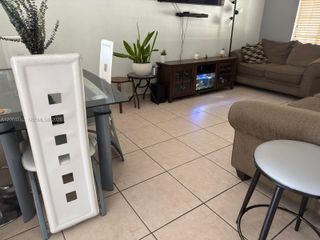 6962 NW 179th St 201, Hialeah, FL 33015