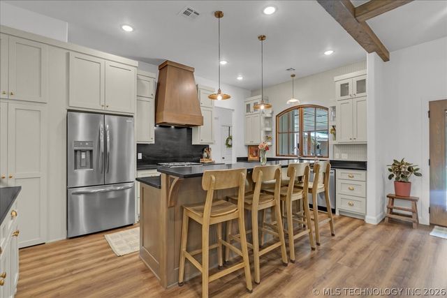 3738 S 137th West Avenue, Sand Springs, OK 74063