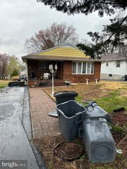 338 OBERLE, Essex, MD 21221