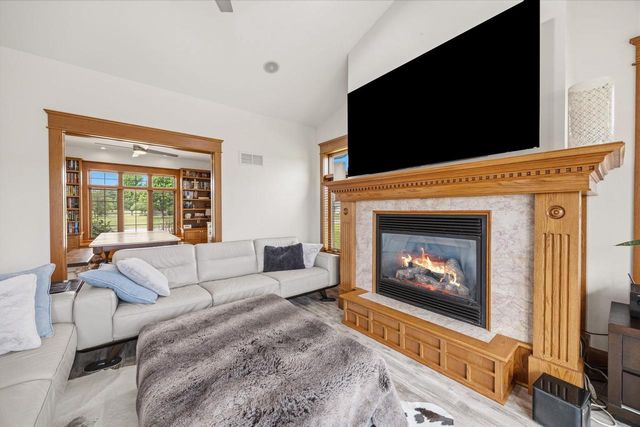 323 Wileman Drive, Edgerton, WI 53534