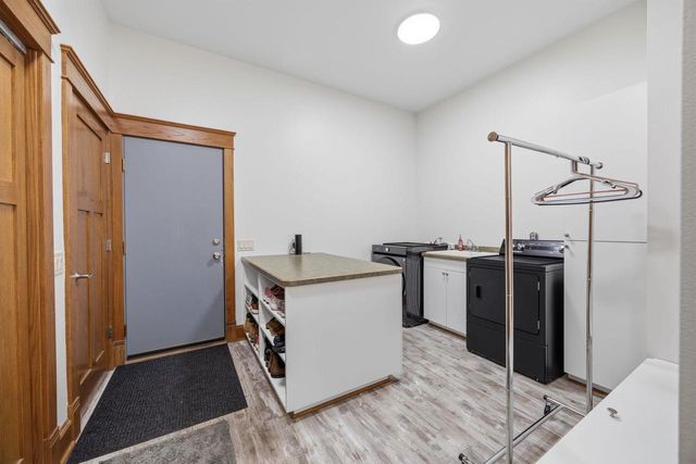 323 Wileman Drive, Edgerton, WI 53534