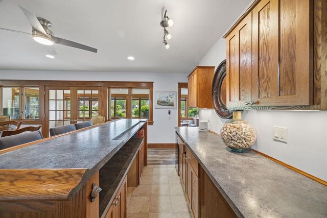 323 Wileman Drive, Edgerton, WI 53534
