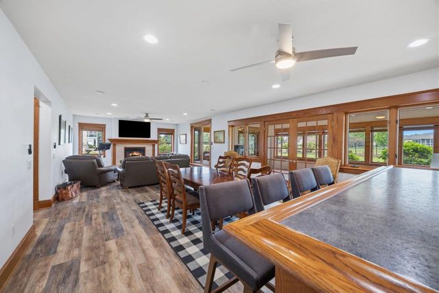 323 Wileman Drive, Edgerton, WI 53534