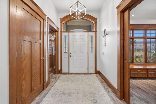323 Wileman Drive, Edgerton, WI 53534