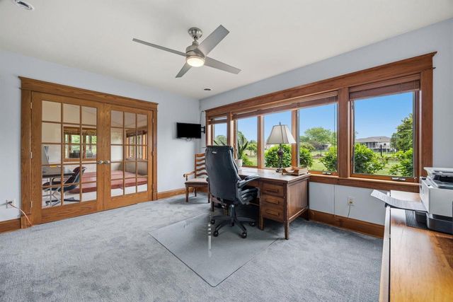 323 Wileman Drive, Edgerton, WI 53534