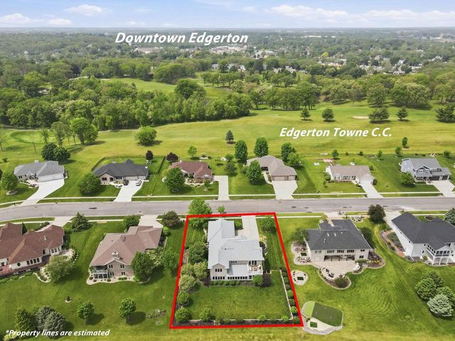 323 Wileman Drive, Edgerton, WI 53534
