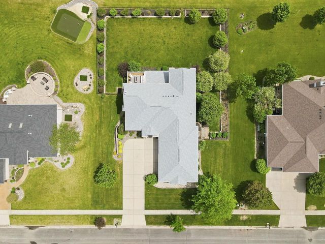 323 Wileman Drive, Edgerton, WI 53534