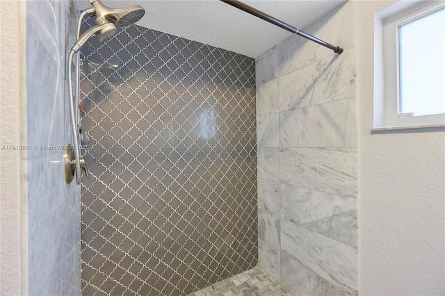 3880 Coral Hills Dr, Coral Springs, FL 33065