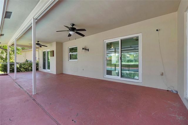 3880 Coral Hills Dr, Coral Springs, FL 33065