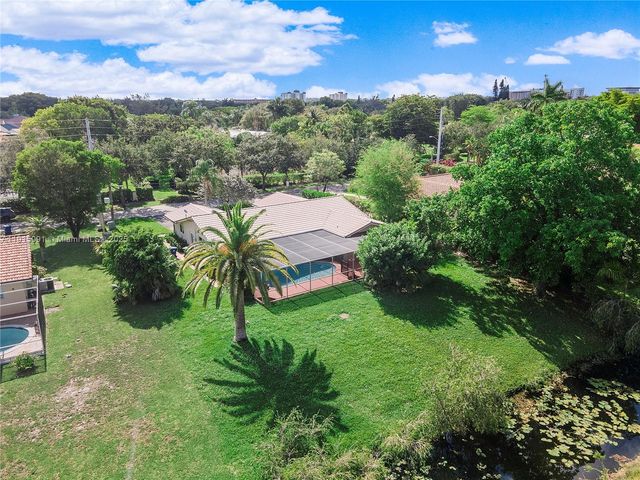 3880 Coral Hills Dr, Coral Springs, FL 33065