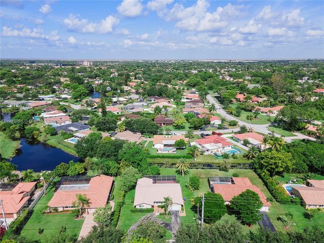 3880 Coral Hills Dr, Coral Springs, FL 33065