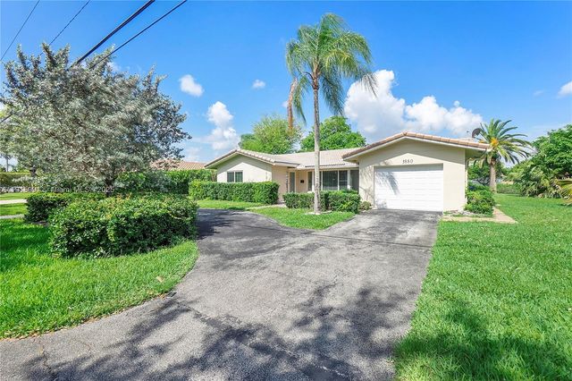 3880 Coral Hills Dr, Coral Springs, FL 33065