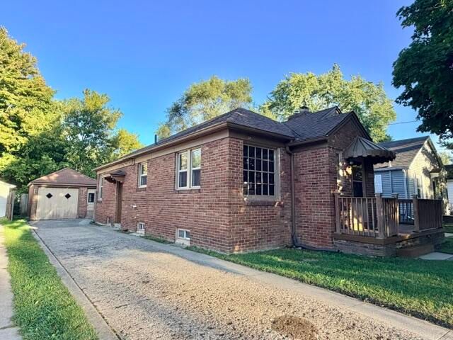 2240 Avon Street, Saginaw, MI 48602