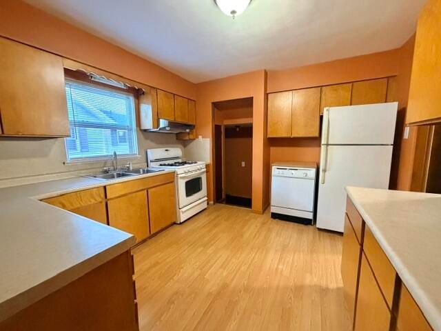 2240 Avon Street, Saginaw, MI 48602