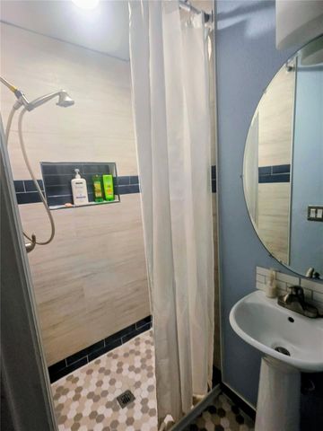 627 VINEYARD WAY, Poinciana, FL 34759