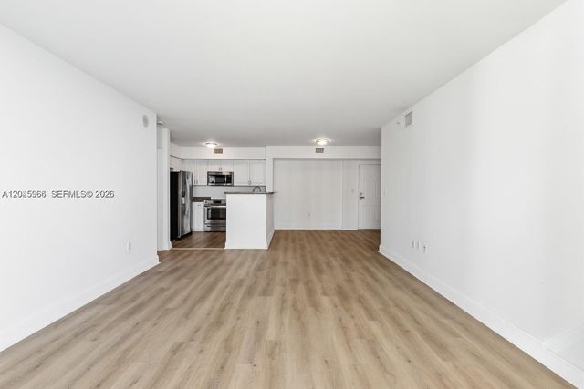 1155 Brickell Bay Dr 1609, Miami, FL 33131