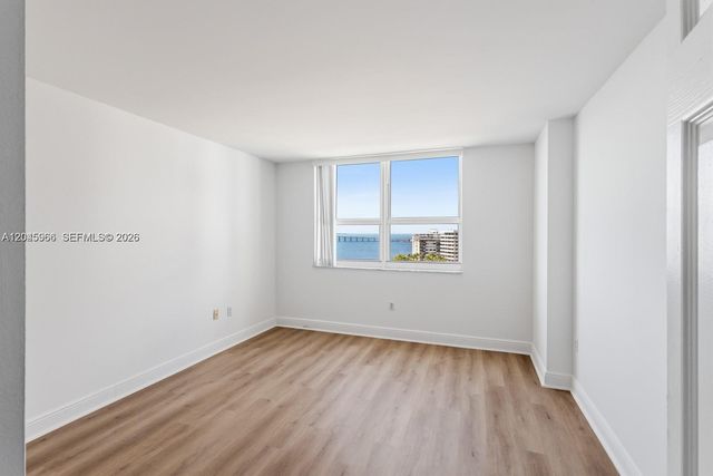 1155 Brickell Bay Dr 1609, Miami, FL 33131
