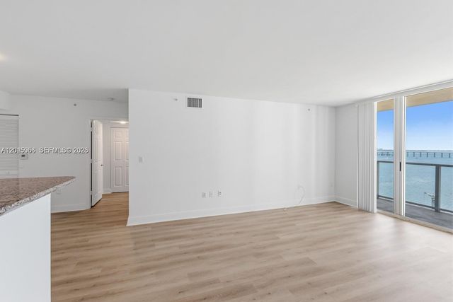 1155 Brickell Bay Dr 1609, Miami, FL 33131