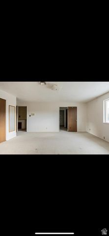 38 S 5540 S 850, South Ogden, UT 84405