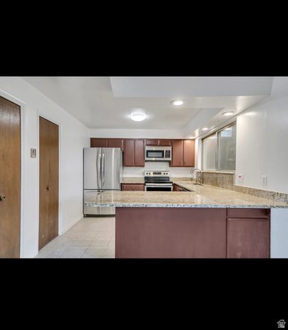 38 S 5540 S 850, South Ogden, UT 84405