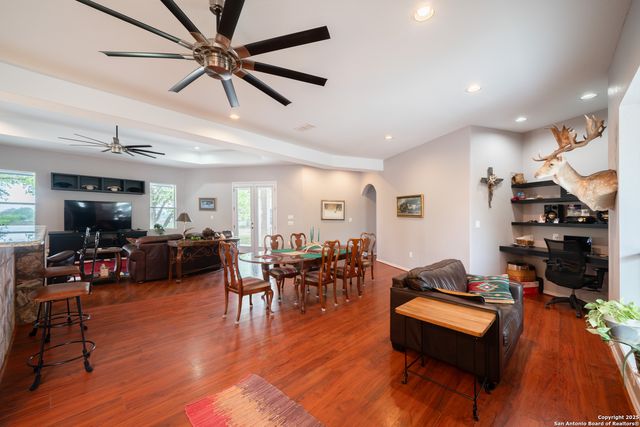 120 County Road 6867, Natalia, TX 78059