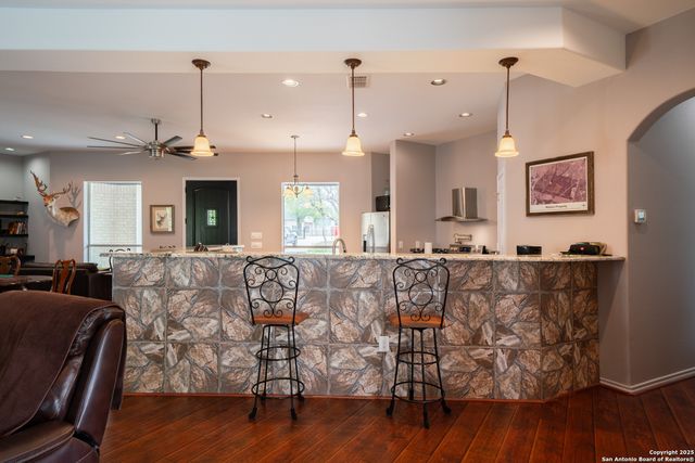 120 County Road 6867, Natalia, TX 78059