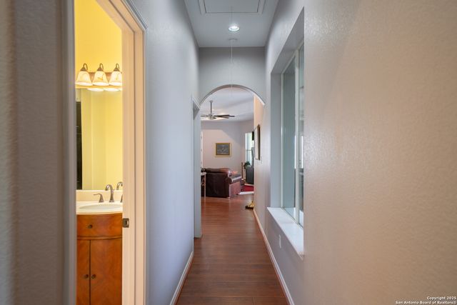 120 County Road 6867, Natalia, TX 78059