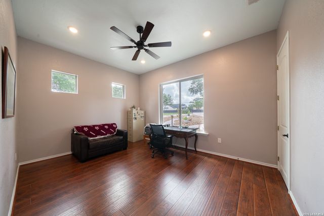 120 County Road 6867, Natalia, TX 78059