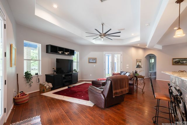 120 County Road 6867, Natalia, TX 78059
