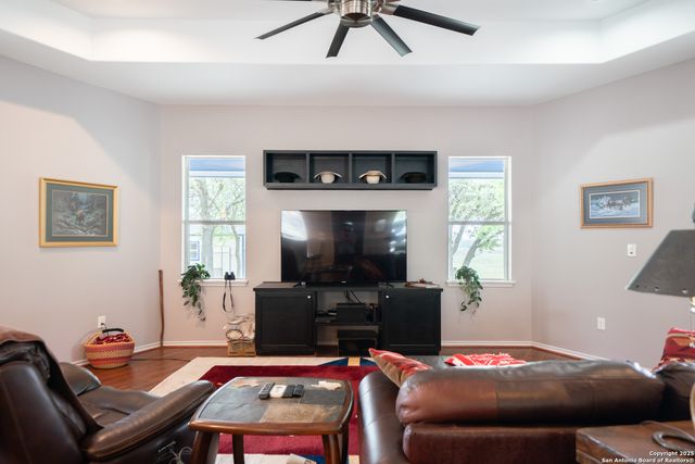 120 County Road 6867, Natalia, TX 78059