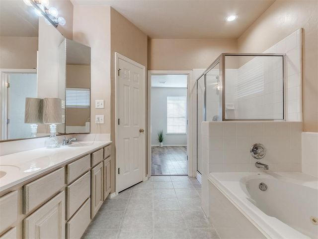 1812 NW 160th Place, Edmond, OK 73013